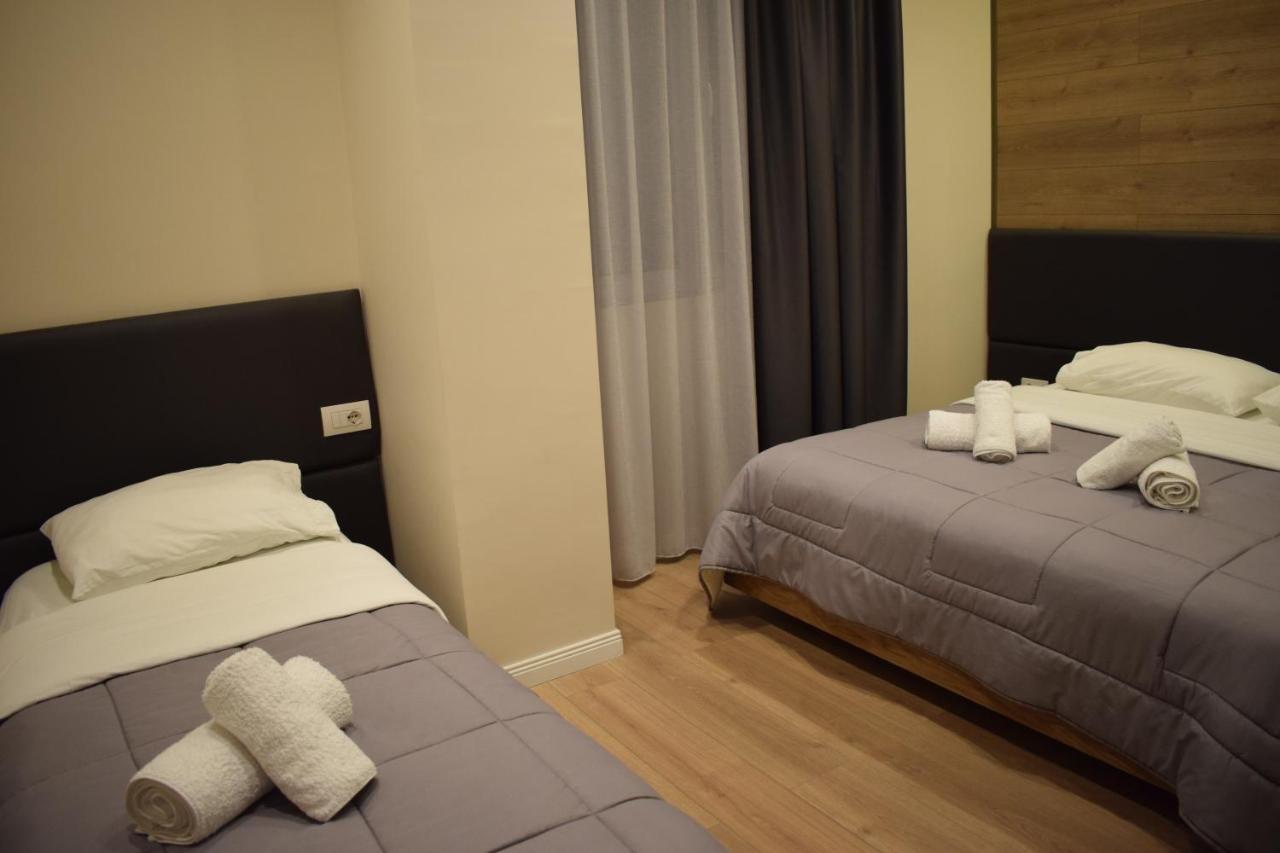 Tepelene Bluepoint Hotel מראה חיצוני תמונה